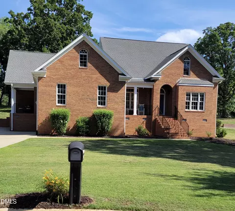 1246 Pebble Drive Dr, Graham, NC 27253