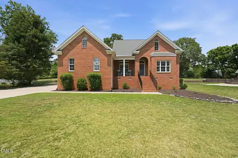 1246 Pebble Drive Dr, Graham, NC 27253