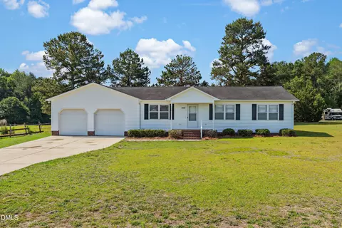 1341 Lemuel Black Rd, Bunnlevel, NC 28323