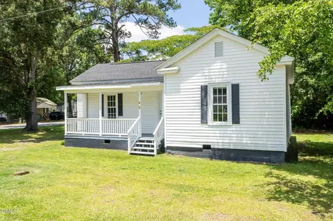 101 E Reason St, Pinetops, NC 27864