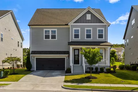 912 Village View Ln, Cary, NC 27519