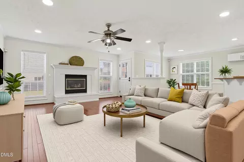 Living - 157 Chesapeake Rd, Cameron, NC 28326 photo 4 of 5