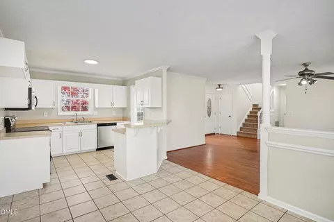 Entry Way - 157 Chesapeake Rd, Cameron, NC 28326 photo 1 of 1