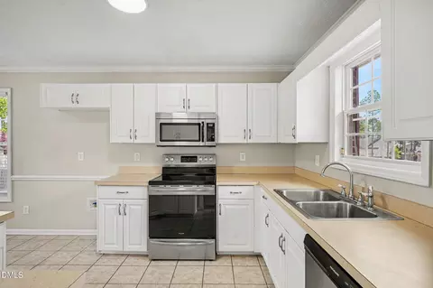 Kitchen - 157 Chesapeake Rd, Cameron, NC 28326 photo 3 of 3