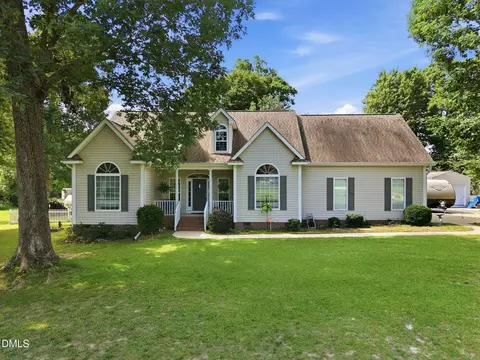 108 Kings Ct, Garner, NC 27529 photo 2