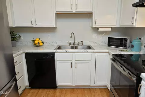 Kitchen - 222 Ruby Ridge Rd, Durham, NC 27703 photo 5 of 5