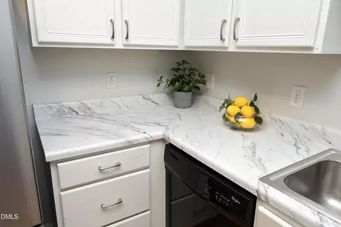 Kitchen - 222 Ruby Ridge Rd, Durham, NC 27703 photo 4 of 5