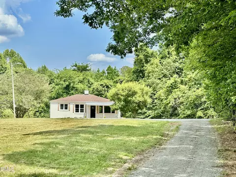 360 Woodsdale Rd, Roxboro, NC 27573