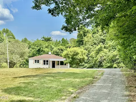 360 Woodsdale Rd, Roxboro, NC 27573