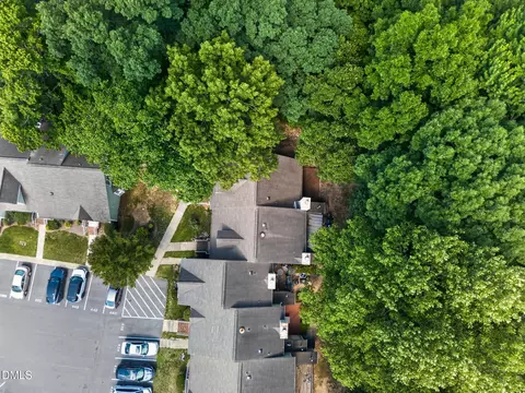 View/Area - 442 Oak Run Dr, Raleigh, NC 27606 photo 2 of 5