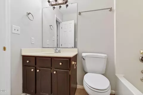 Bath - 442 Oak Run Dr, Raleigh, NC 27606 photo 1 of 2