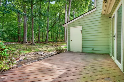 Exterior - 442 Oak Run Dr, Raleigh, NC 27606 photo 3 of 6