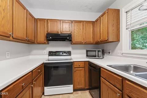 Kitchen - 442 Oak Run Dr, Raleigh, NC 27606 photo 2 of 2