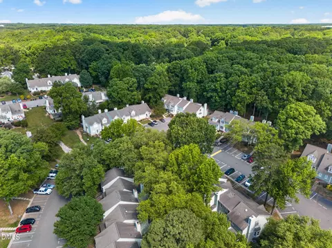 View/Area - 442 Oak Run Dr, Raleigh, NC 27606 photo 4 of 5