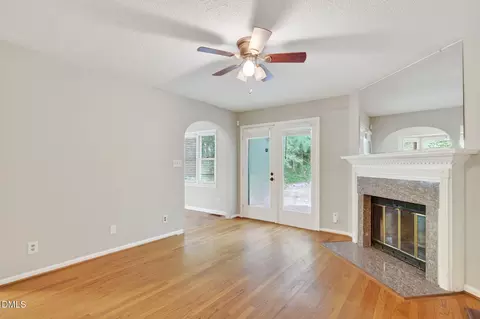 Living - 442 Oak Run Dr, Raleigh, NC 27606 photo 3 of 6