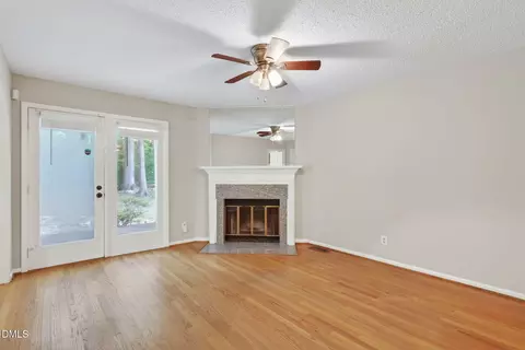 Living - 442 Oak Run Dr, Raleigh, NC 27606 photo 2 of 6