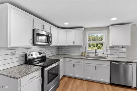 Kitchen - 4004 Old Nc 75, Stem, NC 27581 photo 3 of 4