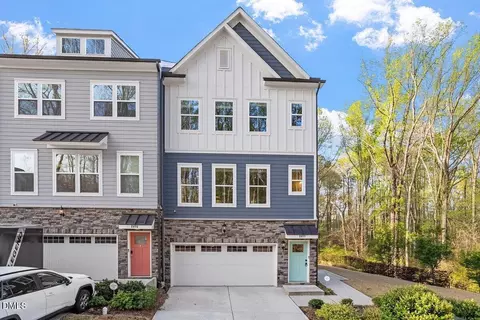 2077 Eva Pearl Dr, Apex, NC 27502