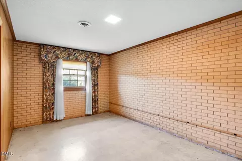 Bedroom - 200 Edgewater Dr, Broadway, NC 27505 photo 10 of 10