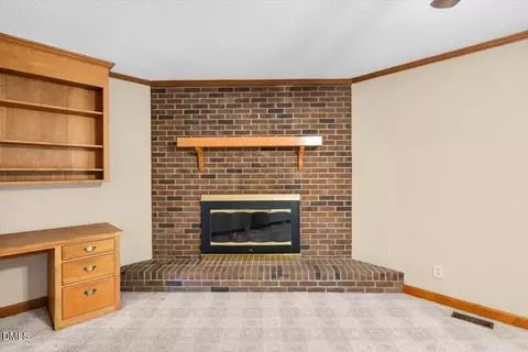 Living - 200 Edgewater Dr, Broadway, NC 27505 photo 5 of 6