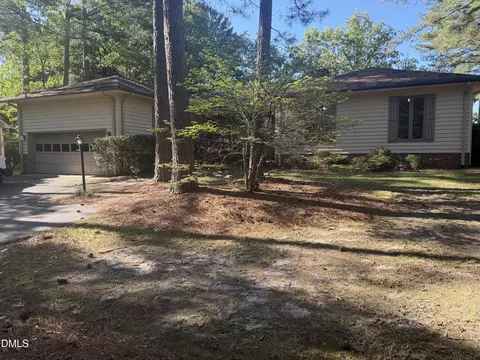 125 Fairway Ln, Sanford, NC 27332