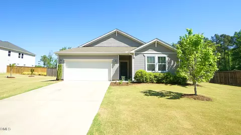 121 Rawls Mdw, Fuquay Varina, NC 27526