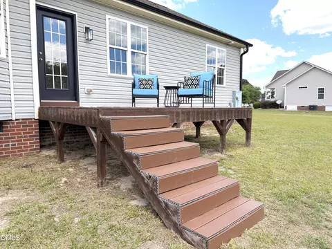 Exterior - 175 Watersedge Ln, Smithfield, NC 27577 photo 7 of 11