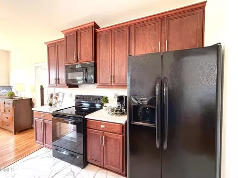 Kitchen - 175 Watersedge Ln, Smithfield, NC 27577 photo 2 of 3