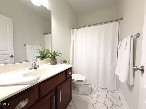 Bath - 175 Watersedge Ln, Smithfield, NC 27577 photo 1 of 5