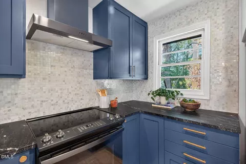 Kitchen - 312 Dacian Ave, Durham, NC 27701 photo 6 of 6