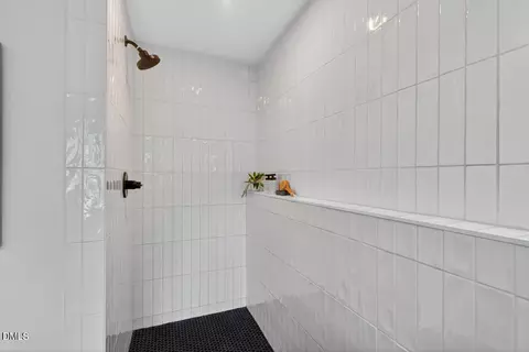 Bath - 312 Dacian Ave, Durham, NC 27701 photo 3 of 7