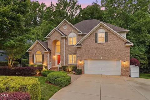 502 Cricketfield Ln, Cary, NC 27518