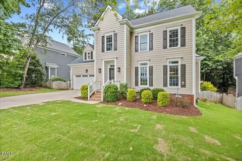 1809 Misty Hollow Ln, Apex, NC 27502