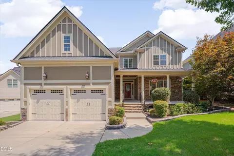 4132 Field Oak Dr, Wake Forest, NC 27587