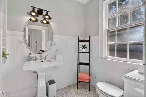 Bath - 321 W Trinity Ave, Durham, NC 27701 photo 5 of 7