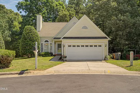 1020 Starkland Way, Holly Springs, NC 27540