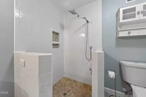 Bath - 1308 Double Oak Ln, Willow Spring, NC 27592 photo 6 of 9