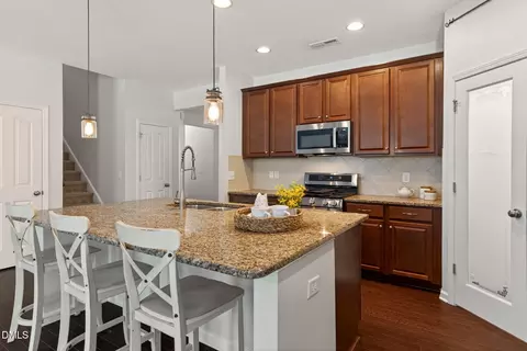 Kitchen - 1308 Double Oak Ln, Willow Spring, NC 27592 photo 7 of 9