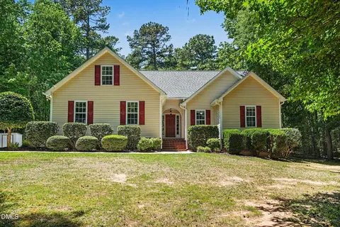 195 Lumberjack Ln, Louisburg, NC 27549