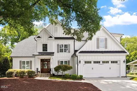 1404 Ivy Ln, Raleigh, NC 27609
