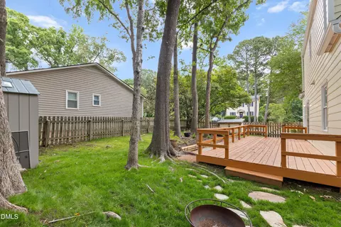 Exterior - 1412 Valley Run, Durham, NC 27707 photo 4 of 7