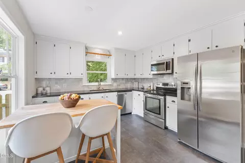 Kitchen - 1412 Valley Run, Durham, NC 27707 photo 1 of 5
