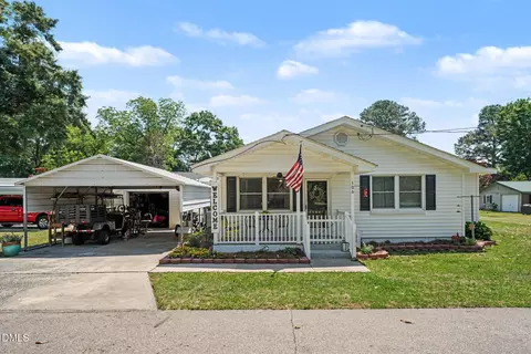 106 N Fort St, Pikeville, NC 27863