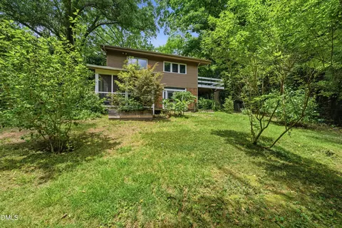 16 Davie Cir, Chapel Hill, NC 27514