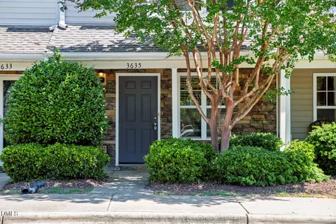 3635 Bison Hill Ln, Raleigh, NC 27604