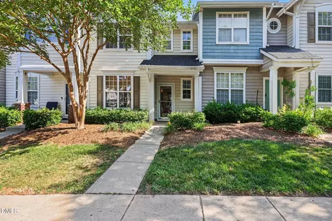 108 Colwick Ln, Morrisville, NC 27560