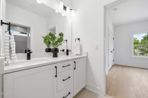 Bath - 509 Colleton Rd, Raleigh, NC 27610 photo 2 of 8