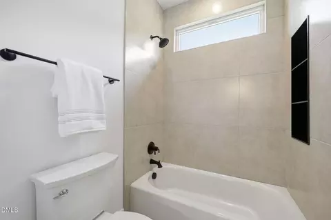 Bath - 509 Colleton Rd, Raleigh, NC 27610 photo 3 of 8