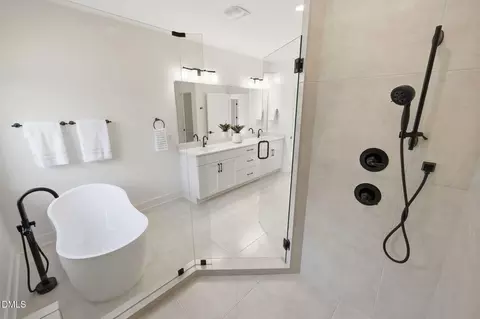 Bath - 509 Colleton Rd, Raleigh, NC 27610 photo 8 of 8