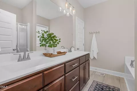 Bath - 810 Mulberry Rd, Spring Hope, NC 27882 photo 4 of 6
